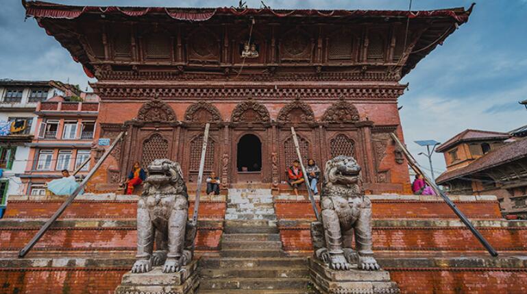旅游攻略：拉萨到尼泊尔怎么坐车 拉萨到尼泊尔旅游注意事项